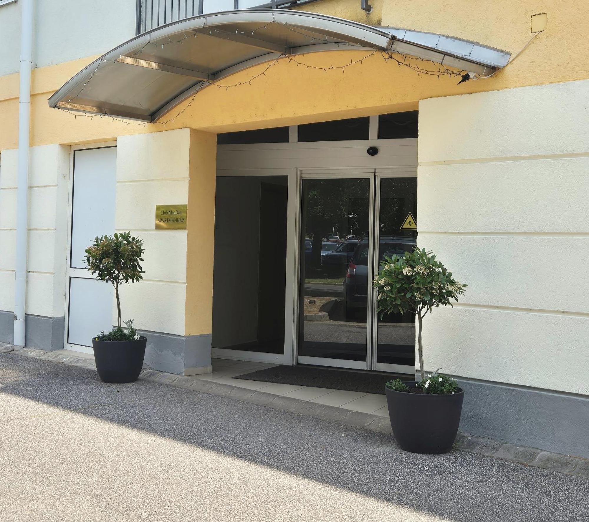 Manna Wellness Apartman 佐洛卡罗斯 外观 照片